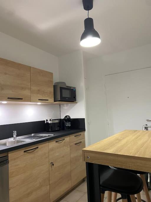 Studio Cosy, Lyon, Avec Garage Prive Dış mekan fotoğraf