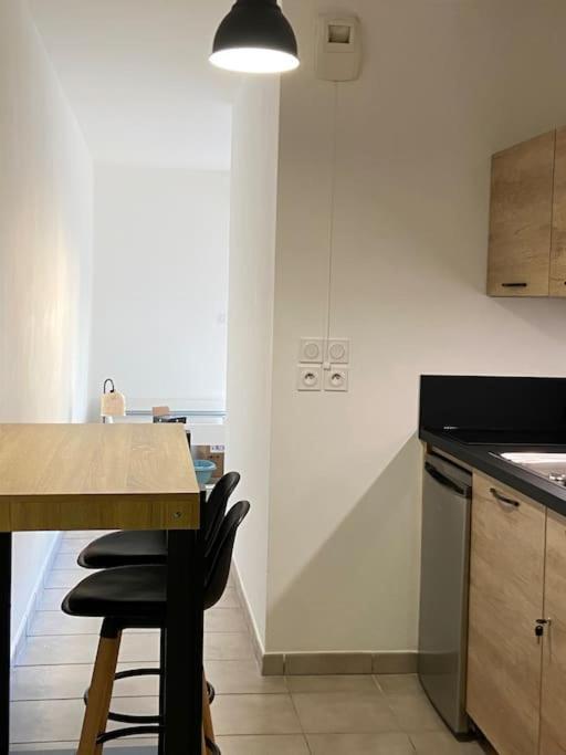 Studio Cosy, Lyon, Avec Garage Prive Dış mekan fotoğraf