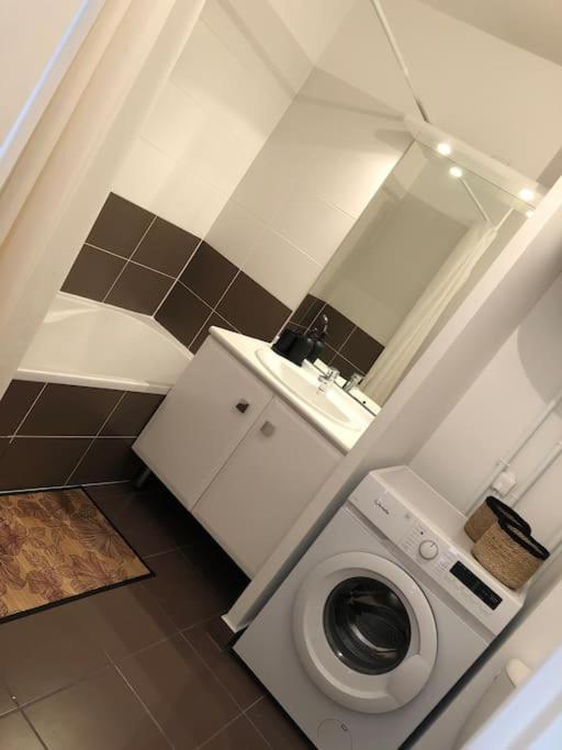 Studio Cosy, Lyon, Avec Garage Prive Dış mekan fotoğraf